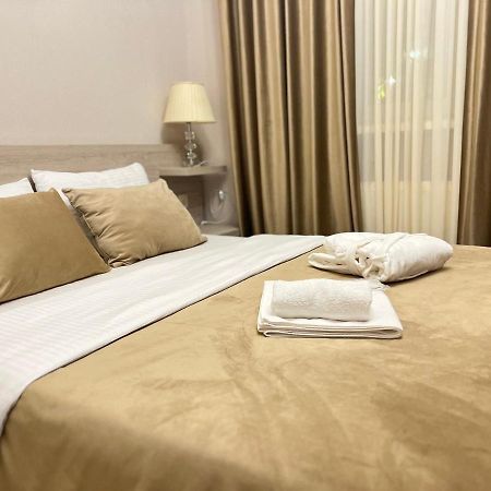 Family Hotel Triston Tiflis Exterior foto
