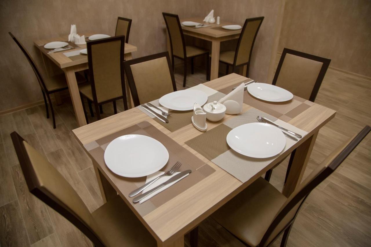 Family Hotel Triston Tiflis Exterior foto