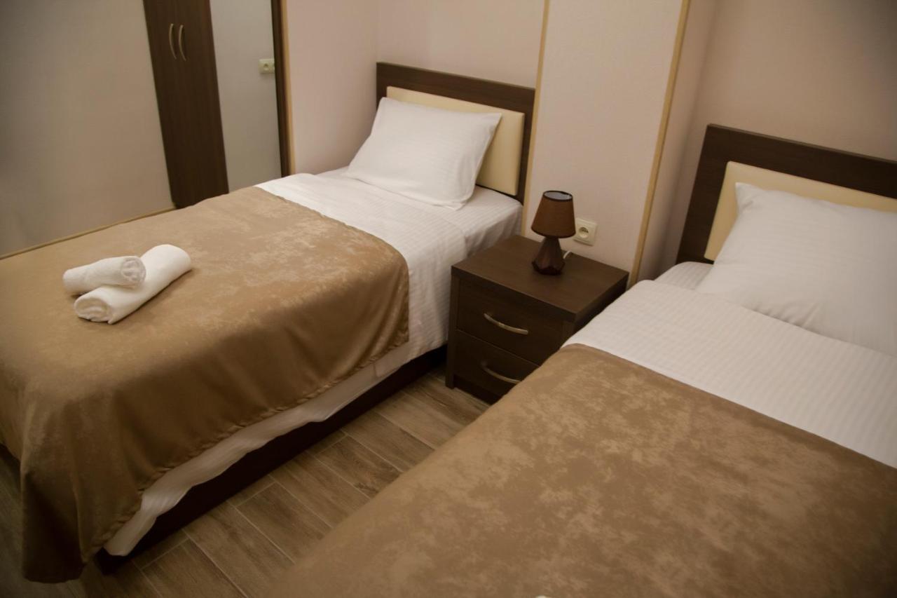 Family Hotel Triston Tiflis Exterior foto