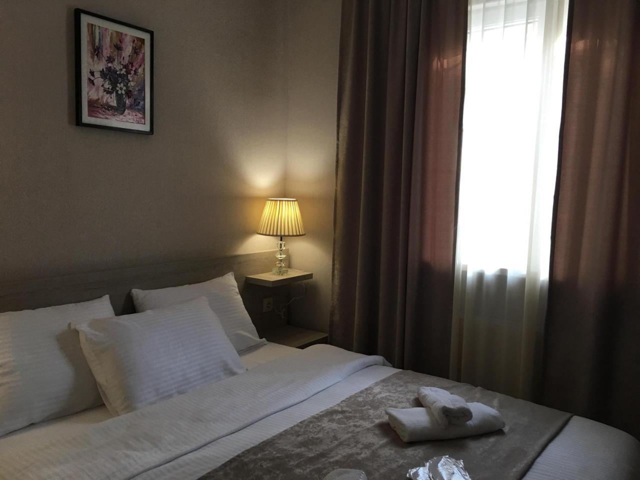 Family Hotel Triston Tiflis Exterior foto